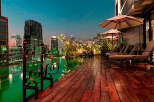 pool-night-hotel muse bangkok 20 party